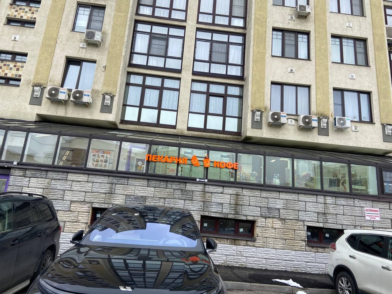 Тонировка остекления магазина «Дикси», Химки — фото 2 (Розничный магазин, Химки, МО)